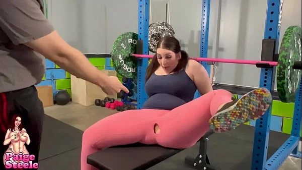 Gym Couple Has Undeniable Chemistry
