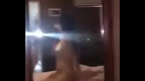 DENGAR TERIAKANNYA