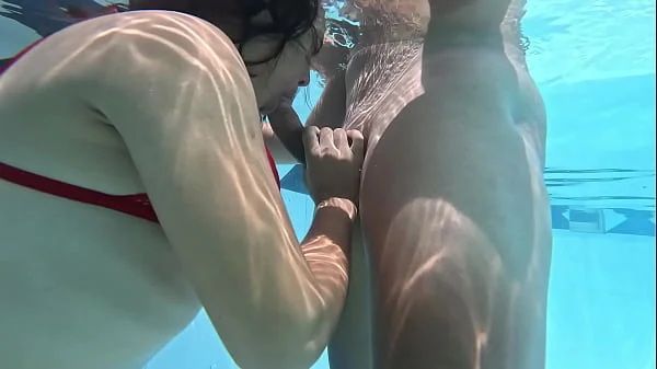 CAUGHT FUCKING IN A PUBLIC POOL, FOREIGN COUPLE