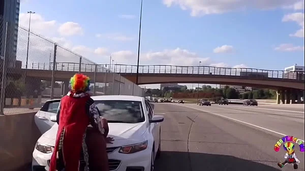 Gibby The Clown Fucks Juicy Tee On Atlanta’s Most Popular Highway