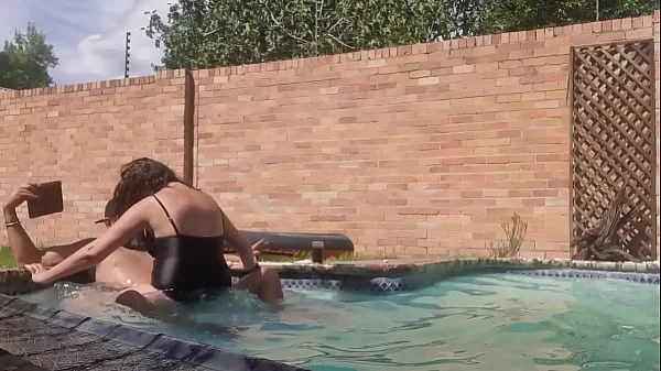 Swimming pool fuck