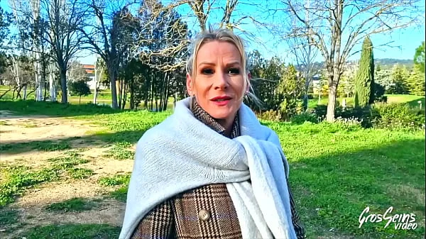 Victoria, 47ans, la milf aux seins très goûteux