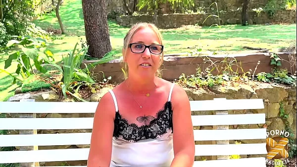 Marie, la milf blonde la plus coquine