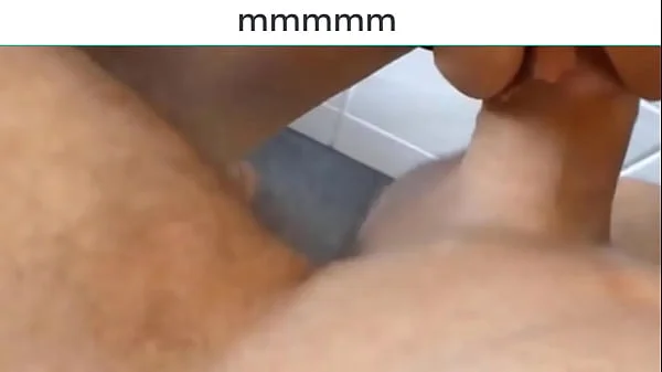 follada y gimiendo con ese coño hinchado y gordo
