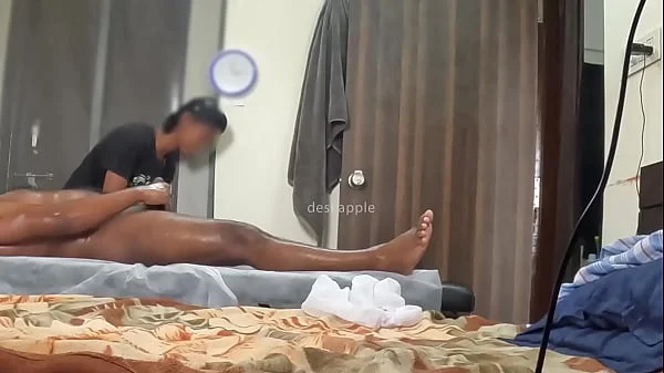 spa girl got surprised seeing small black dick