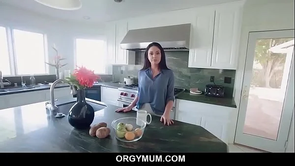 Brooke Beretta tasting her stepsons cock and taking it deep inside her mouth and throat