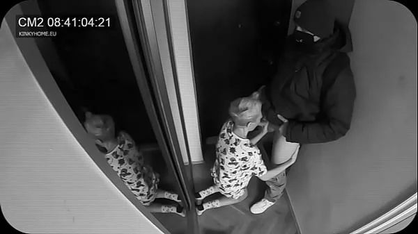 Wife sucked the postman while husband in the next door