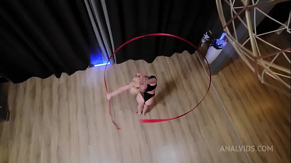 Fantastic and extreme sex with flexible gymnast Lara Frost ! Air cum, Flying sperm NRX092