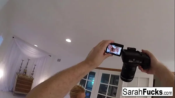 Sarah Jessie gets an erotic massage from Alix Lynx